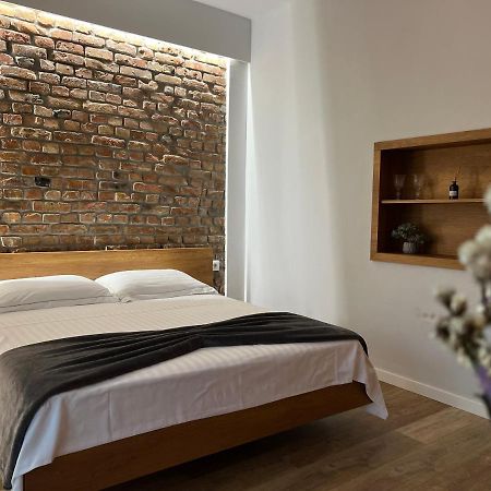 Koni'S Studio Apartments Tiranë Ngoại thất bức ảnh