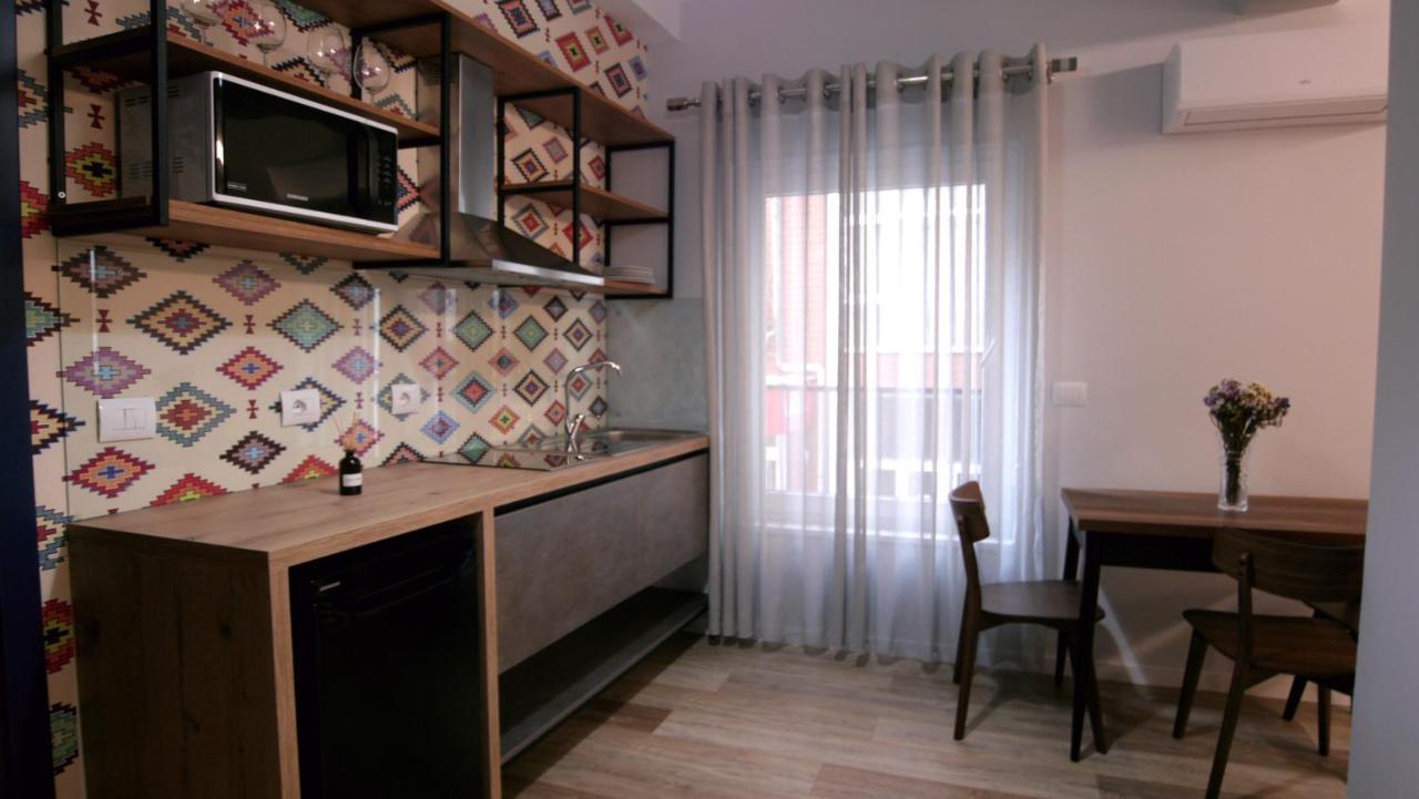 Koni'S Studio Apartments Tiranë Ngoại thất bức ảnh